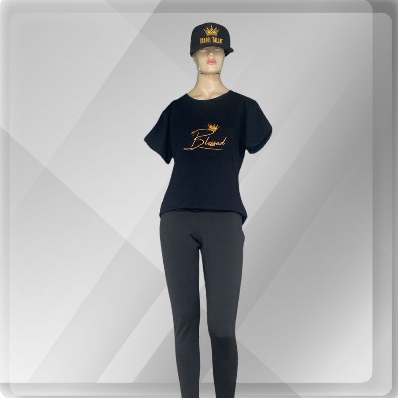 Camiseta Premium Bordado Blessed com Coroa It